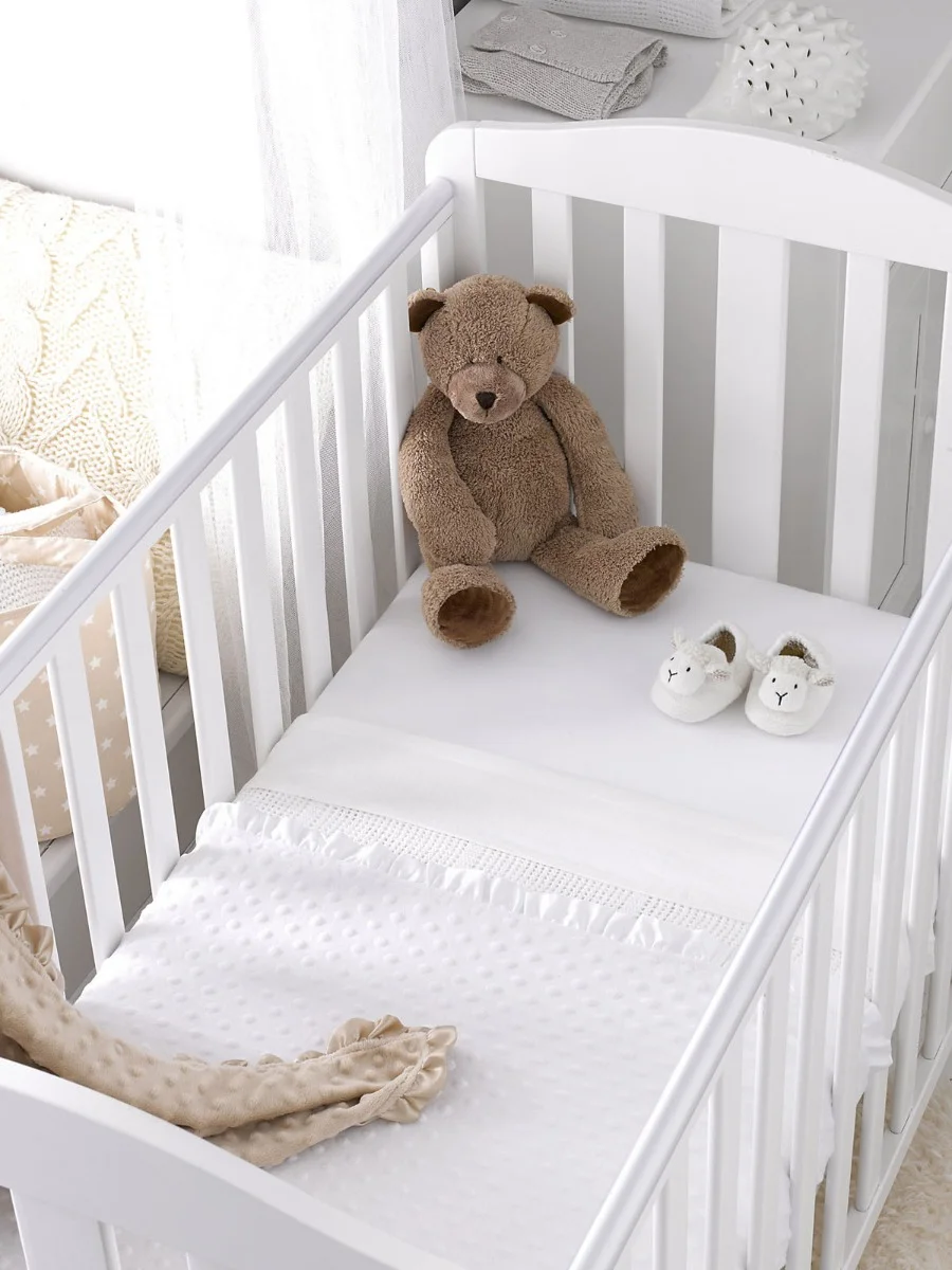 mothercare Set 2 ga bọc nệm màu trắng